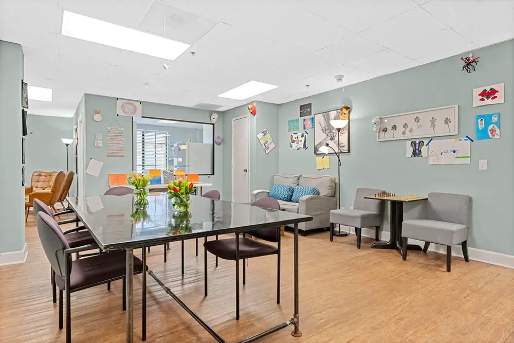 Common room at the men's program on Grand Avenue in Carlsbad